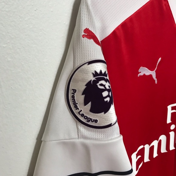 Puma Women’s Arsenal Jersey - Picture 4 of 4